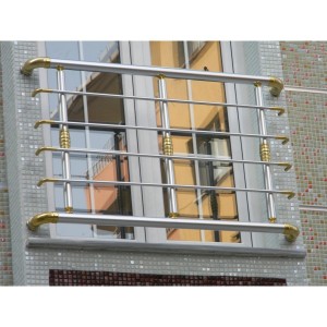 Поручні з алюмінію на балкон круглий профіль колір срібло