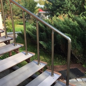 Поручні алюмінієві на ганок круглий профіль колір шампань