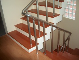 Поручні для сходів з алюмінію з круглим профілем колір срібло без прутиків