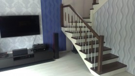 Поручні для сходів з алюмінію з круглим профілем колір срібло з вертикальними прутиками