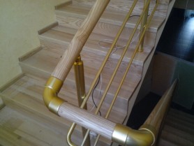 Поручні для сходів з алюмінію з круглим профілем колір золото з прутиками