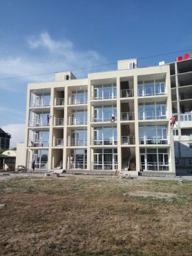 Поручні для балкона з алюмінію з круглим профілем колір срібло з прутиками