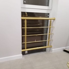 Поручні алюмінієві на сходах колір золото профіль коло