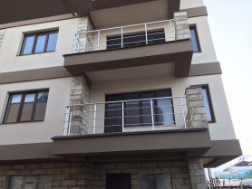 Поручні для балкона з алюмінію з круглим профілем колір срібло з прутиками